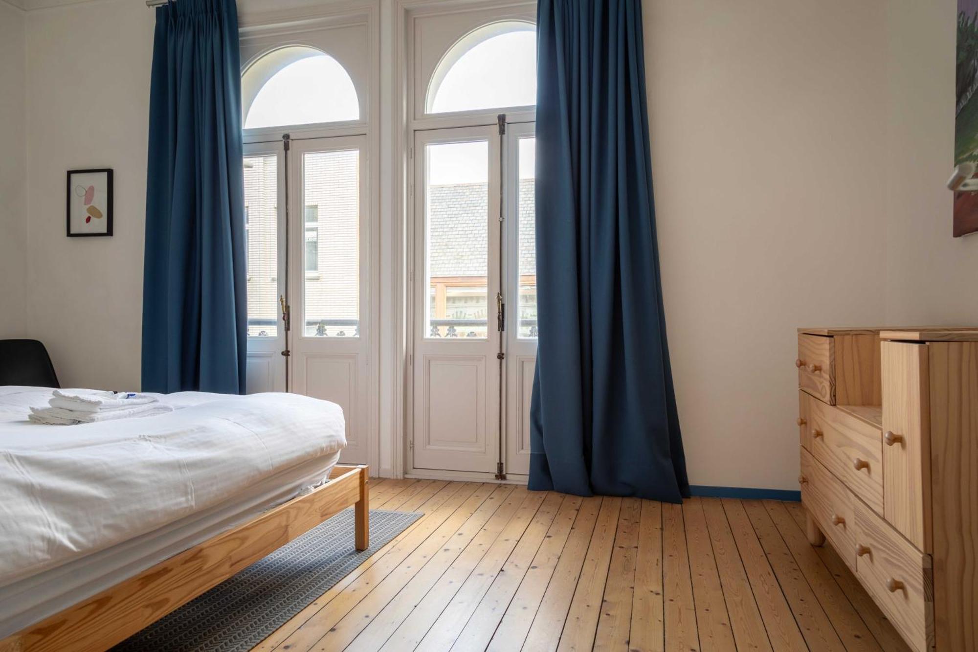 Spacious Belle Epoque House With Free Parking Ostend Exterior photo