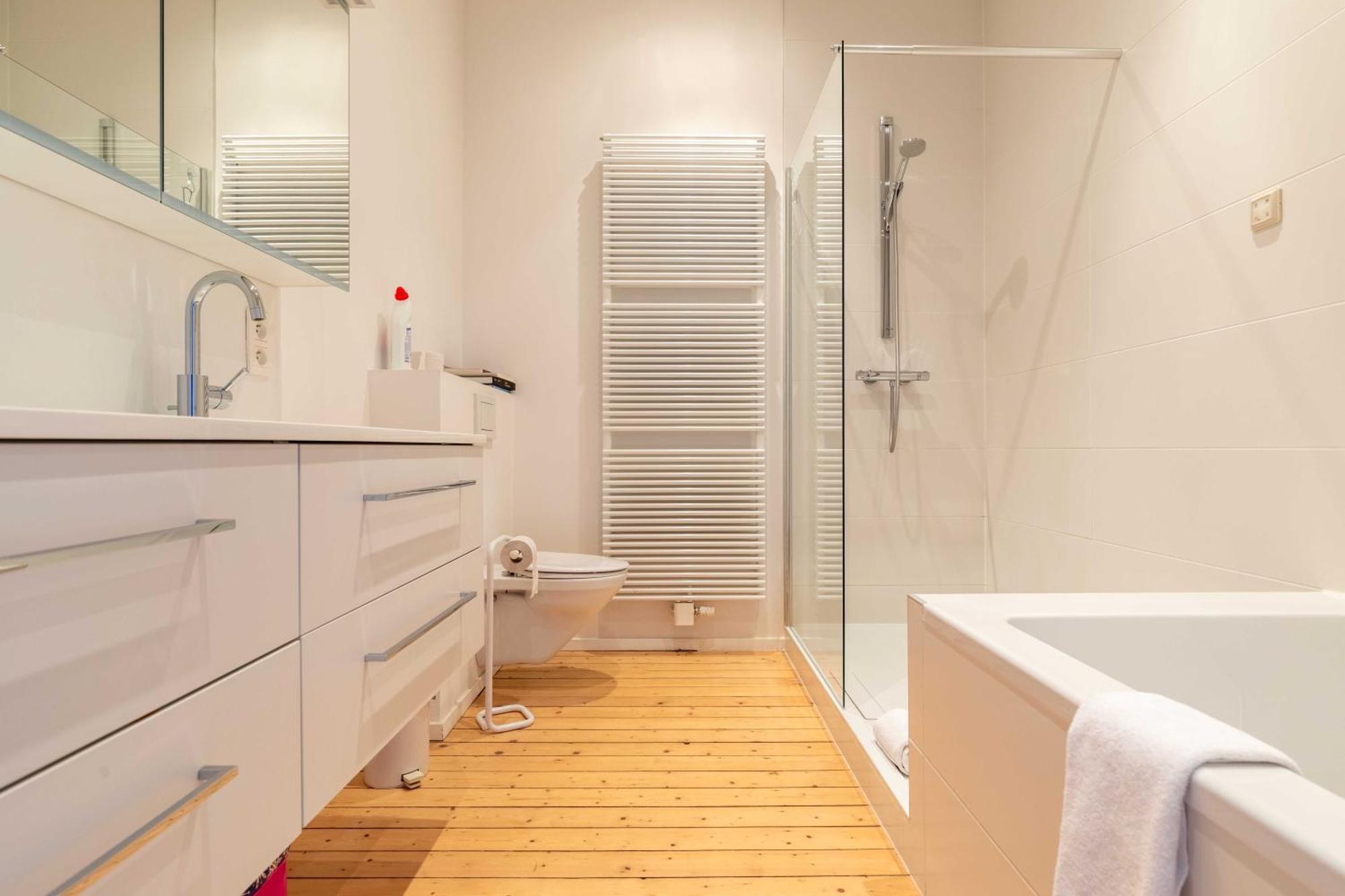 Spacious Belle Epoque House With Free Parking Ostend Exterior photo